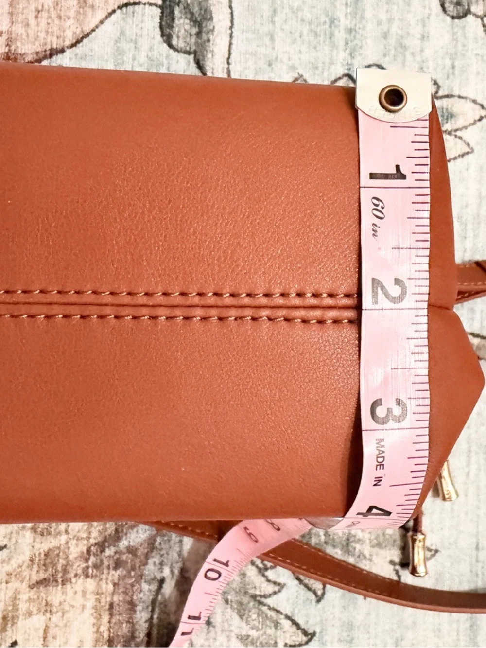 NEW A.P.C. Drawstring Magnet Closure Chestnut Leather Crossbody (smoke/pet free) - Picture 7 of 9